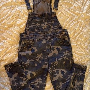 Women’s Camo overalls